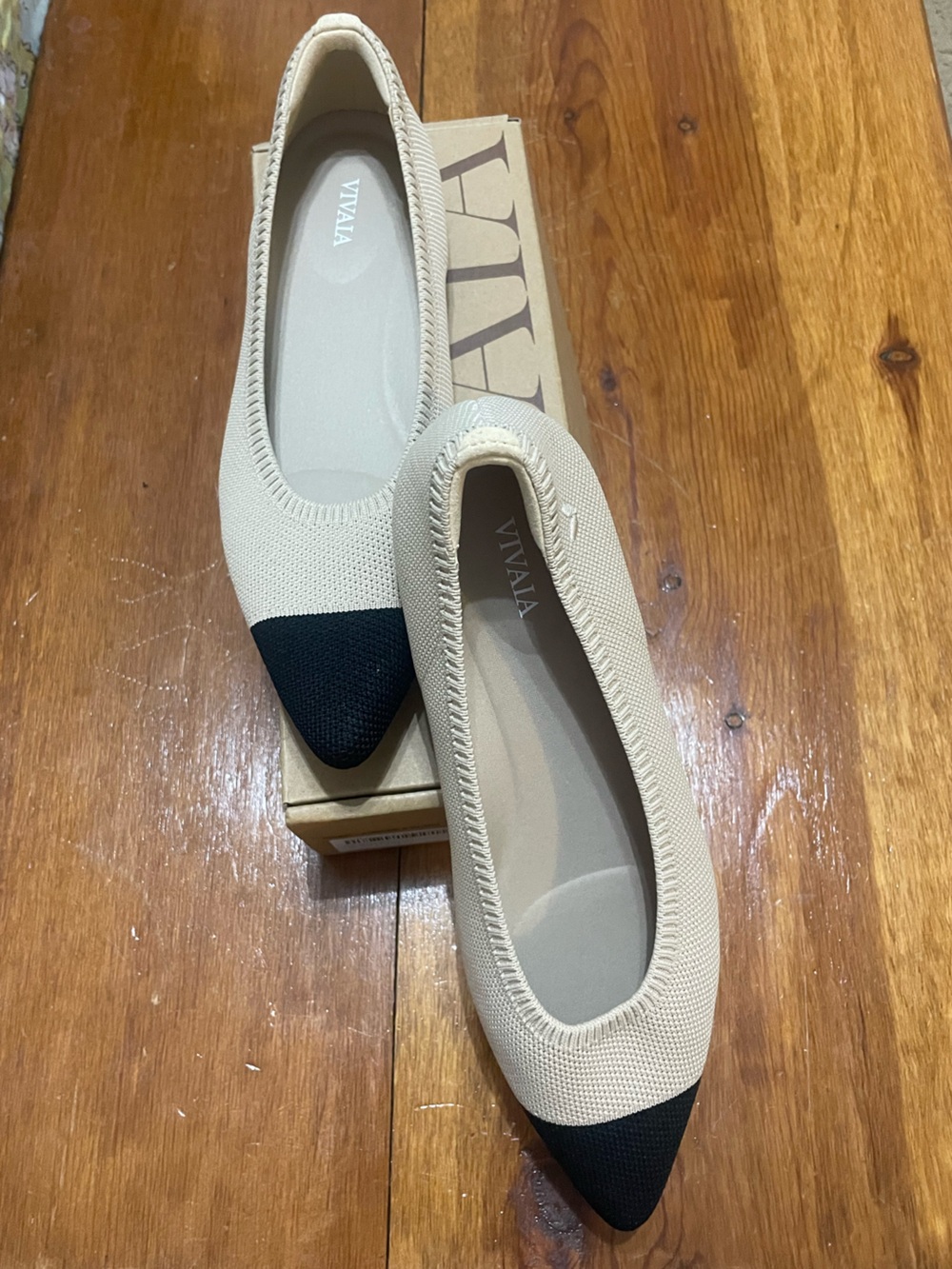 Vivaia Arias Almond & Black flat shoes EU 39.5